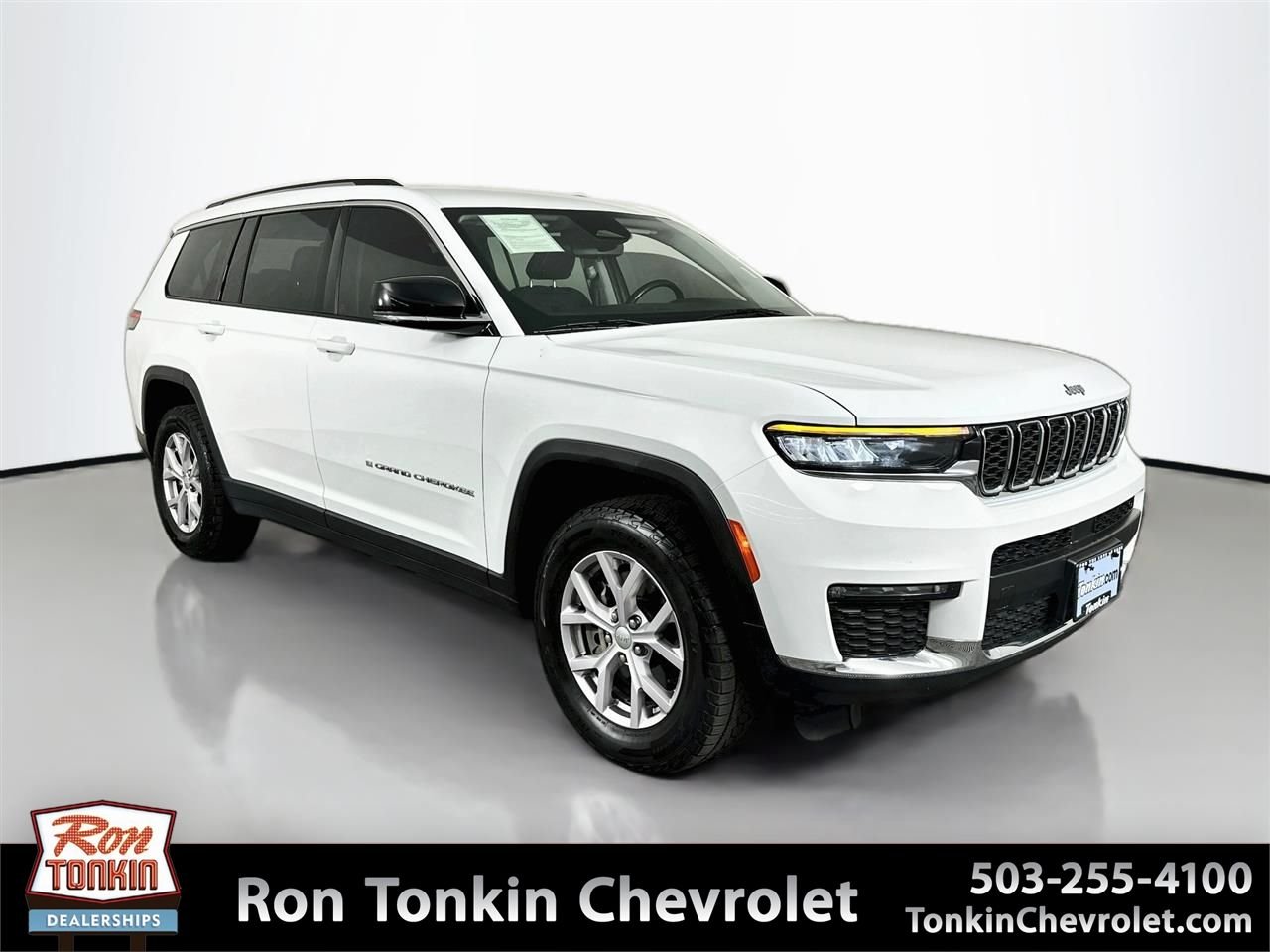 Used 2022 Bright White Clearcoat Jeep Limited image 1