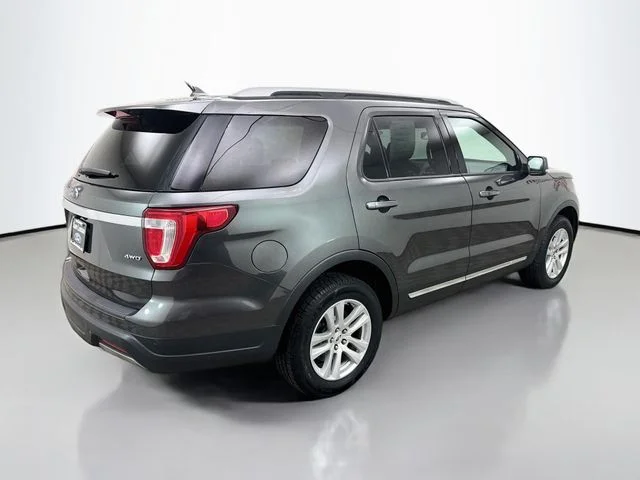 Certified Used 2019 Magnetic Ford XLT image 7