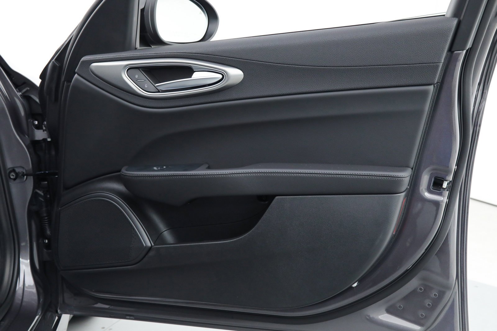 2025 Alfa Romeo Giulia Base - Photo 10
