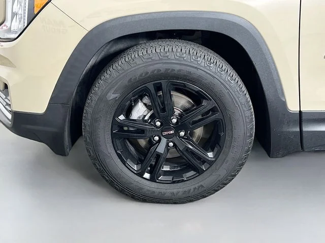 Used 2023 Beige GMC AT4 image 29