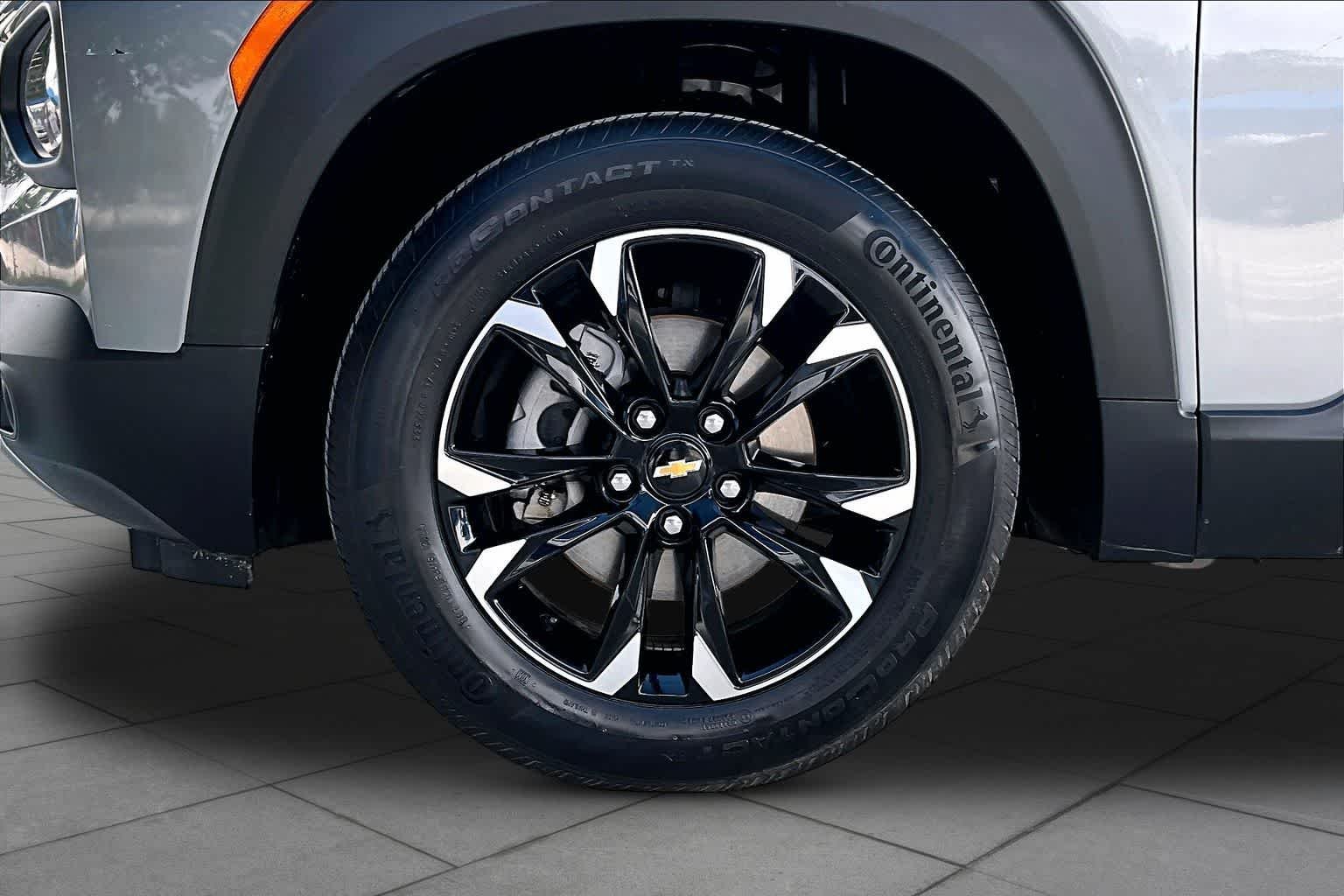 Used 2023 Sterling Gray Metallic Chevrolet LT image 11
