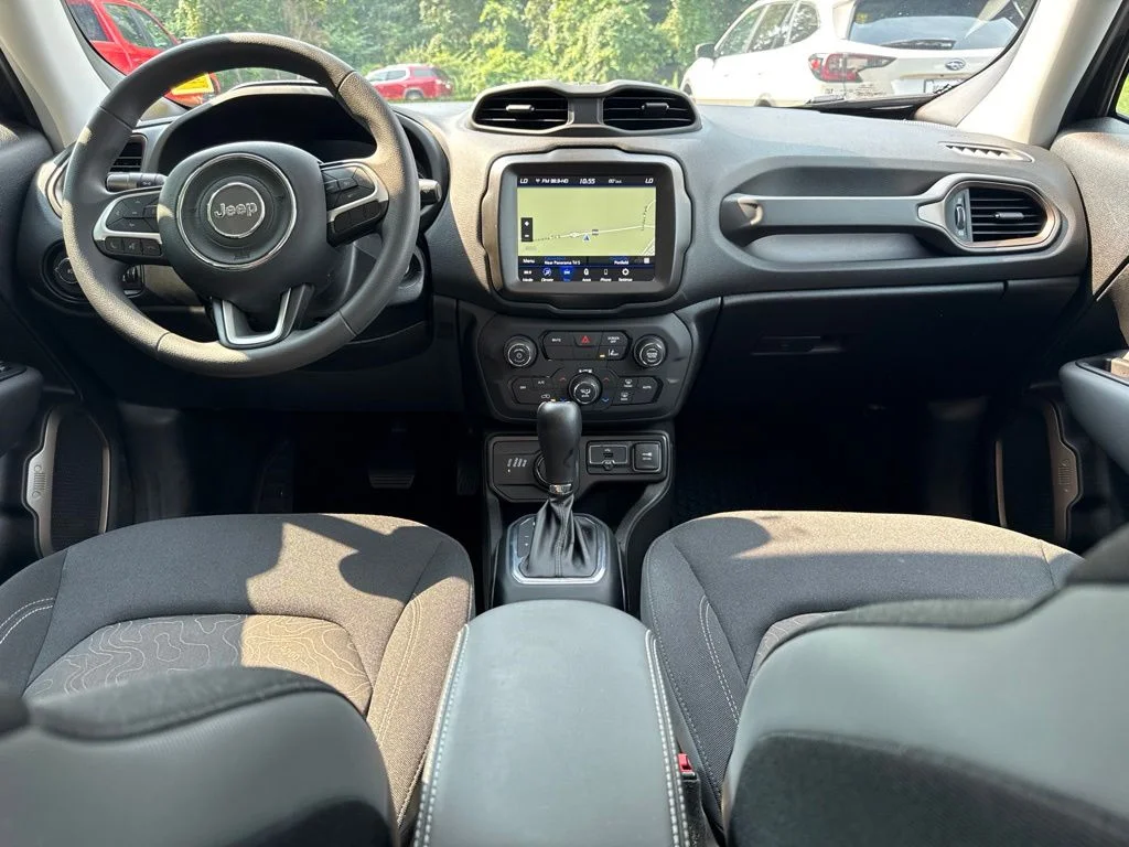 Used 2023 Black Jeep Latitude image 16