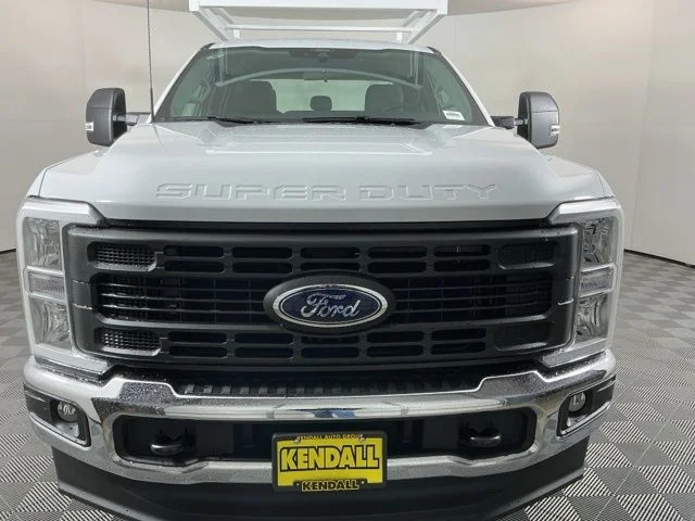 New 2026 Oxford White Ford XL image 2