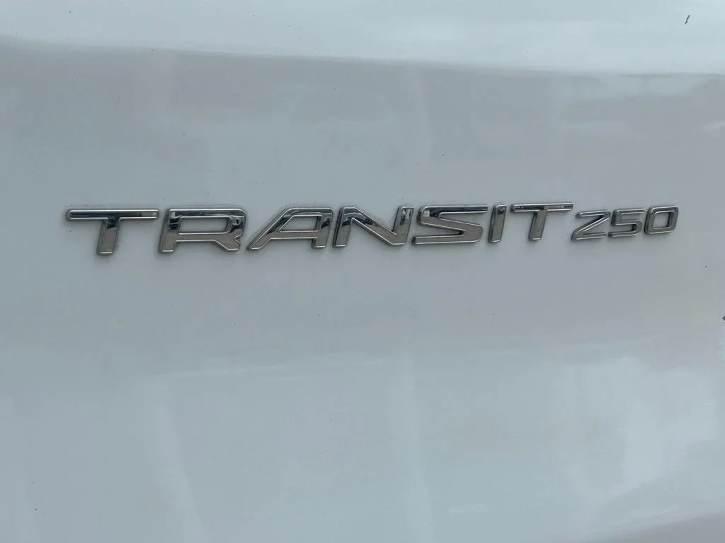 Certified Used 2021 Oxford White Ford Base image 19