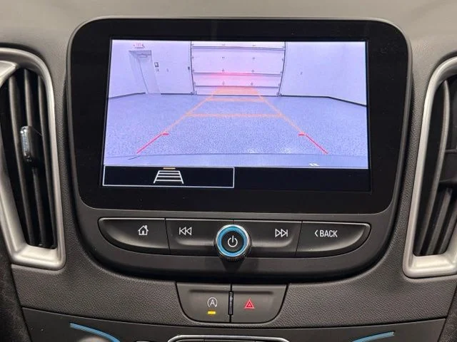 Used 2025 Gray Chevrolet LT image 27