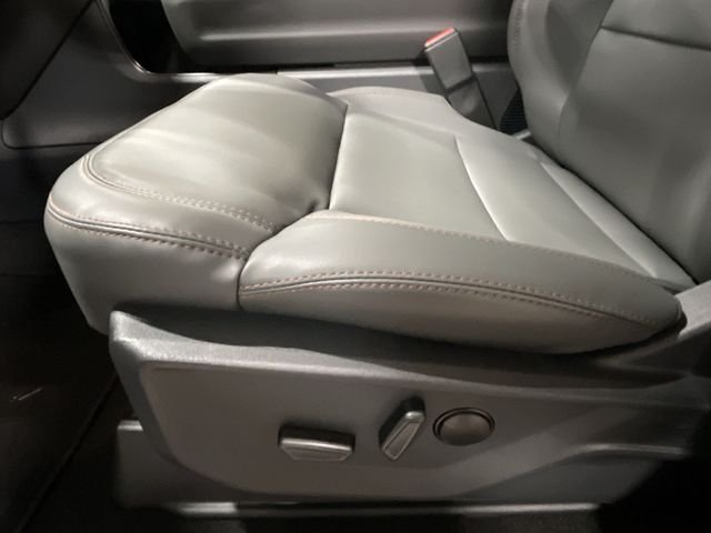 New 2025 Gray Ford Active image 18