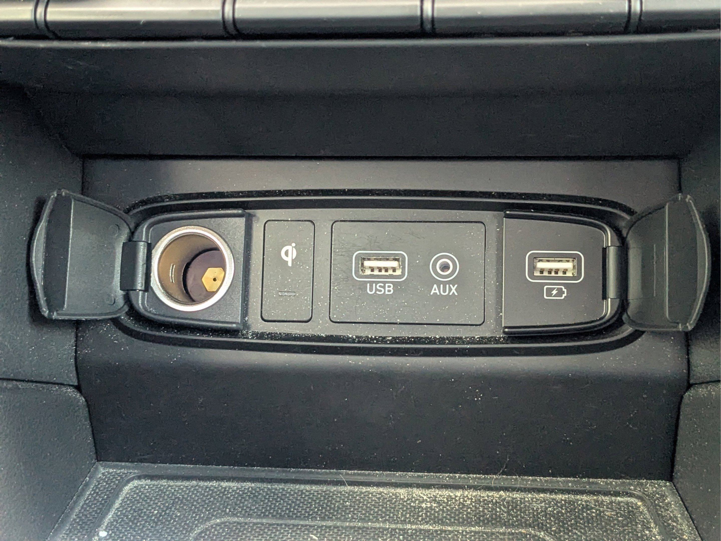 2020 Hyundai Santa Fe SEL - Photo 22
