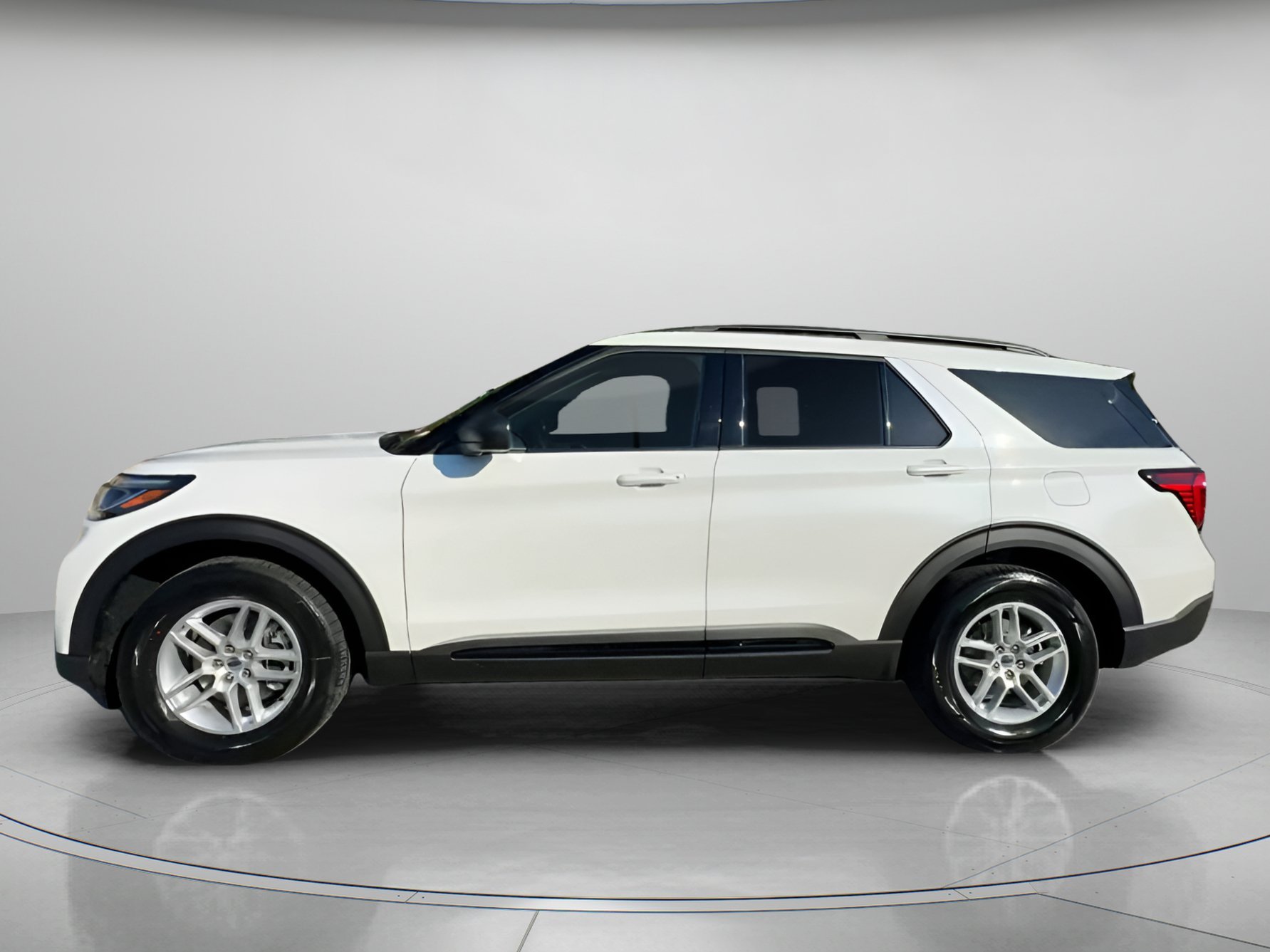 New 2026 Star White Metallic Tri-Coat Ford Active image 13
