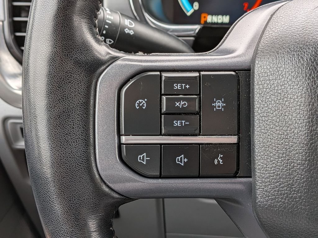 Used 2023 Silver Ford Lariat image 21