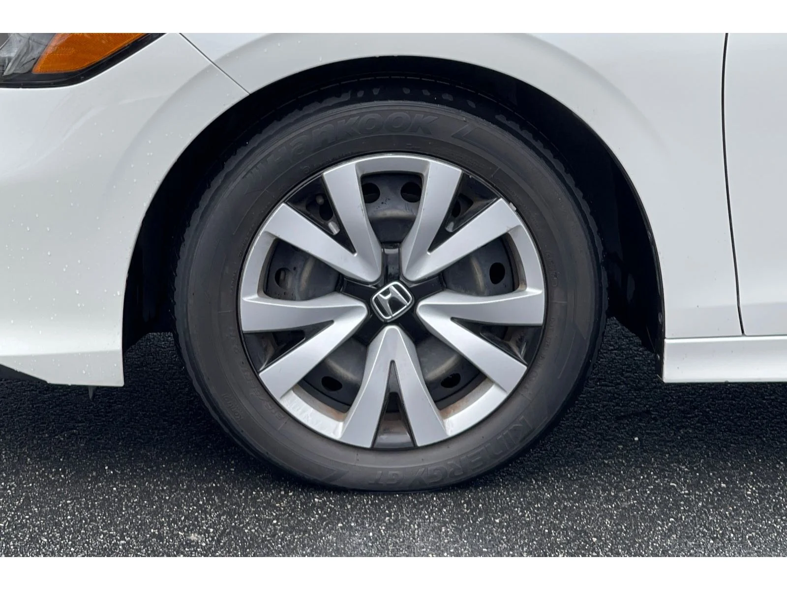 Used 2025 Platinum White Pearl Honda LX image 10