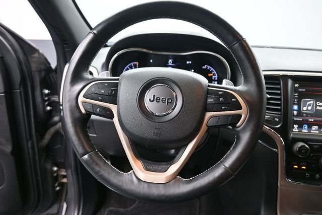 Used 2017 Gray Jeep Limited image 7