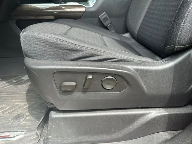 Used 2023 Red Chevrolet RST image 38