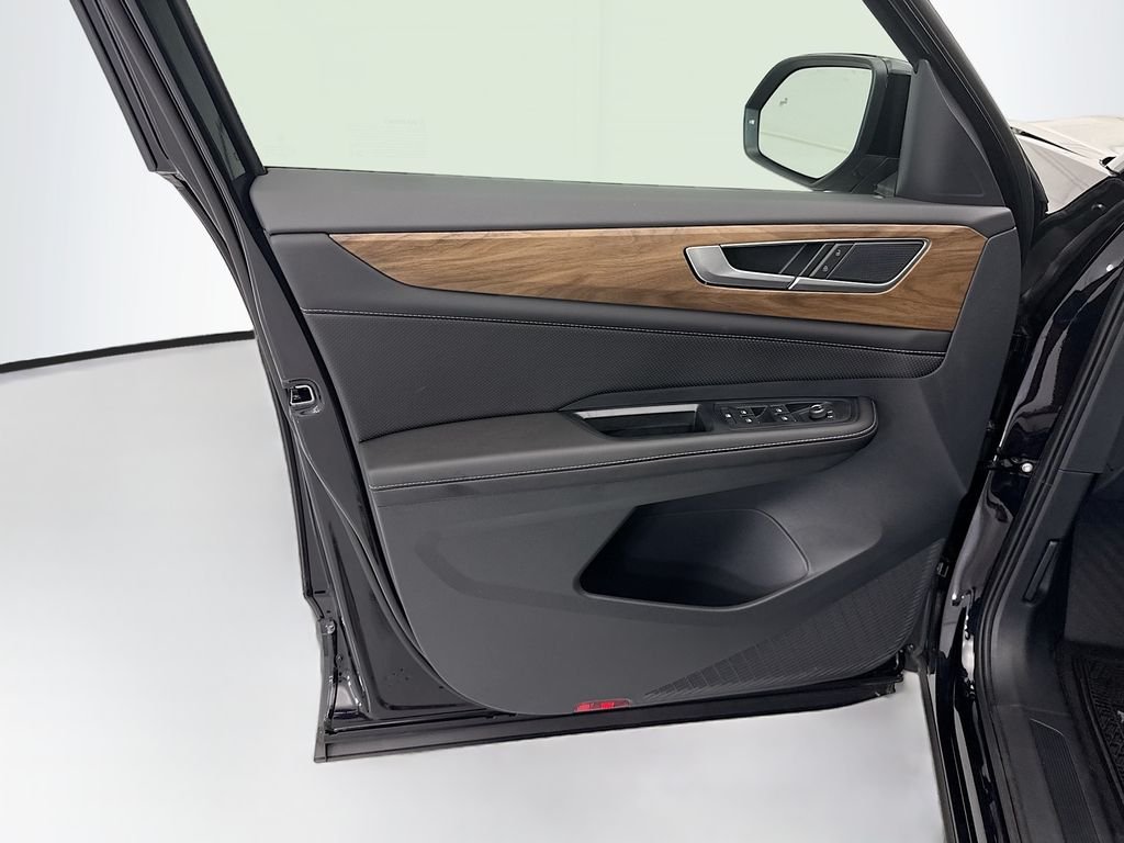 New 2026 Deep Black Pearl Volkswagen 2.0T SE image 22