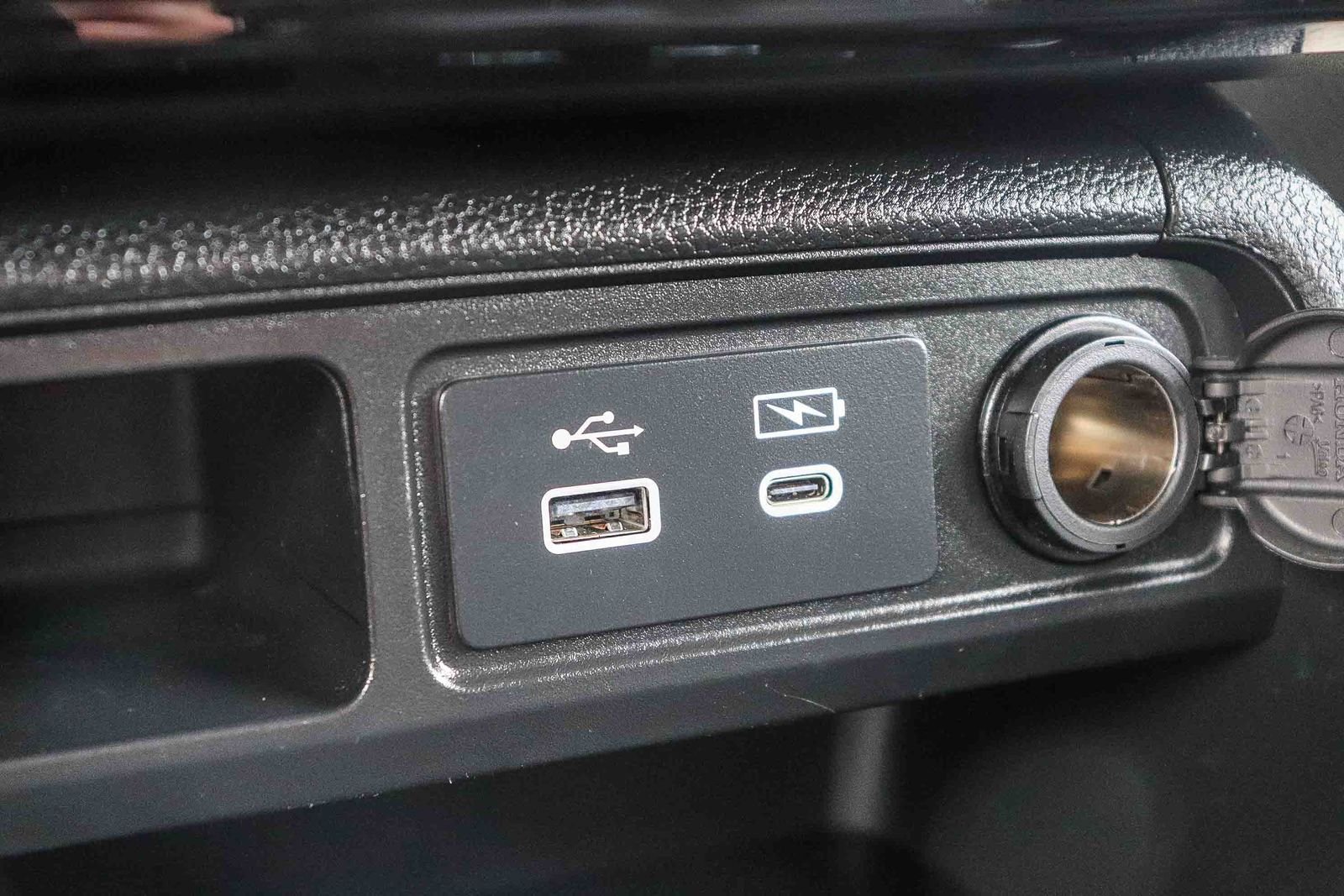 Used 2025 Crystal Black Pearl Honda Touring image 31
