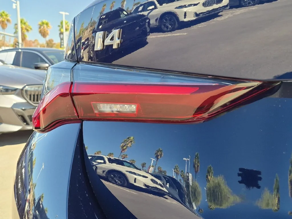New 2026 Blue BMW eDrive40 image 27