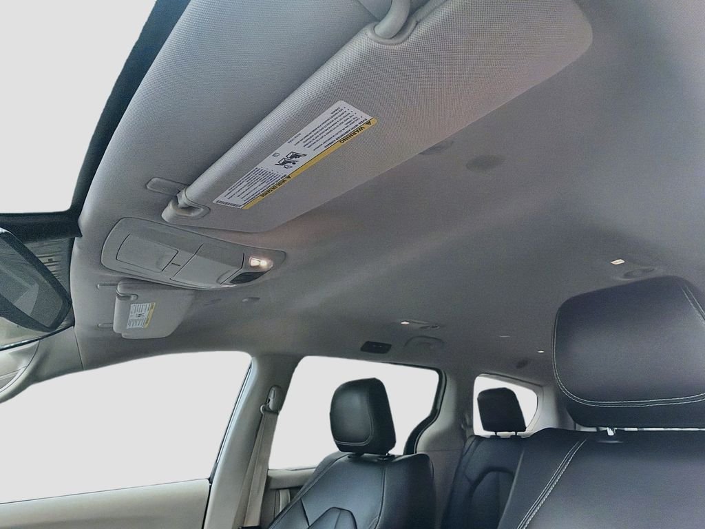 Used 2024 Bright White Clearcoat Chrysler Touring L image 23