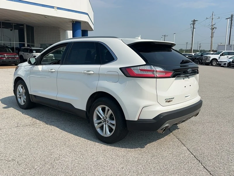 Certified Used 2020 Oxford White Ford SEL AWD image 3