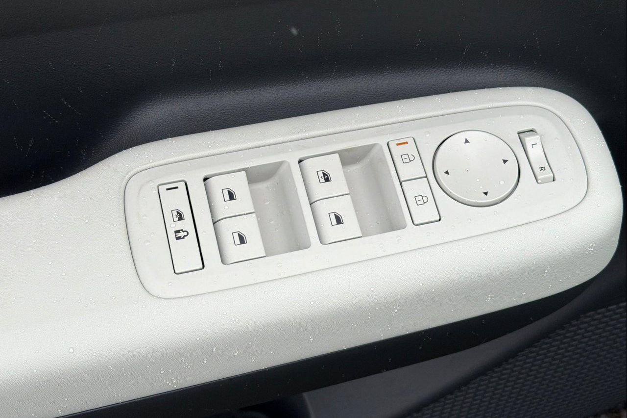 2026 Hyundai Santa Fe SE - Photo 12