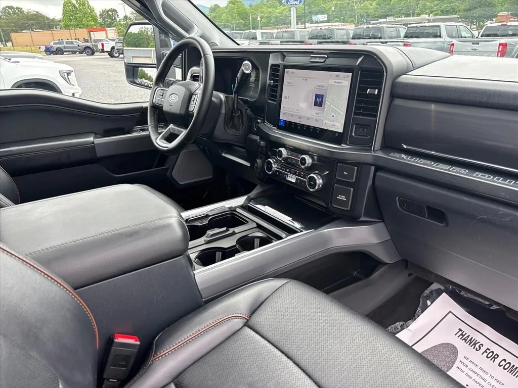 Used 2025 White Ford Lariat image 13