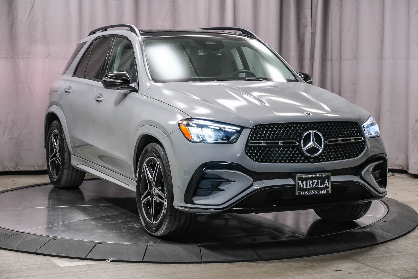 Certified Used 2025 MANUFAKTUR Alpine Grey Mercedes-Benz GLE 350 image 5