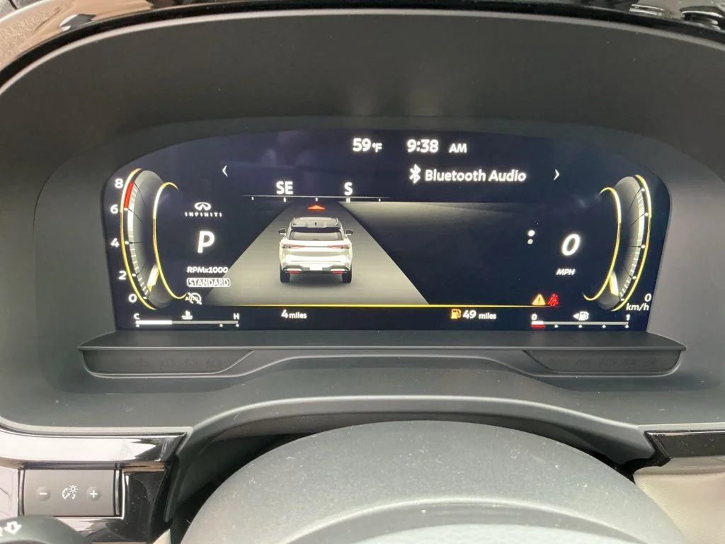 New 2026 GRAPHITE SHADOW INFINITI Luxe FWD image 10