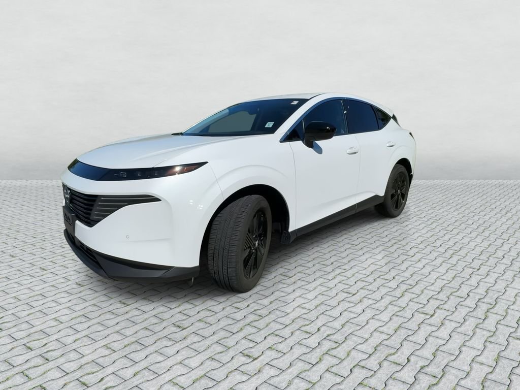Used 2025 White Nissan SV image 4