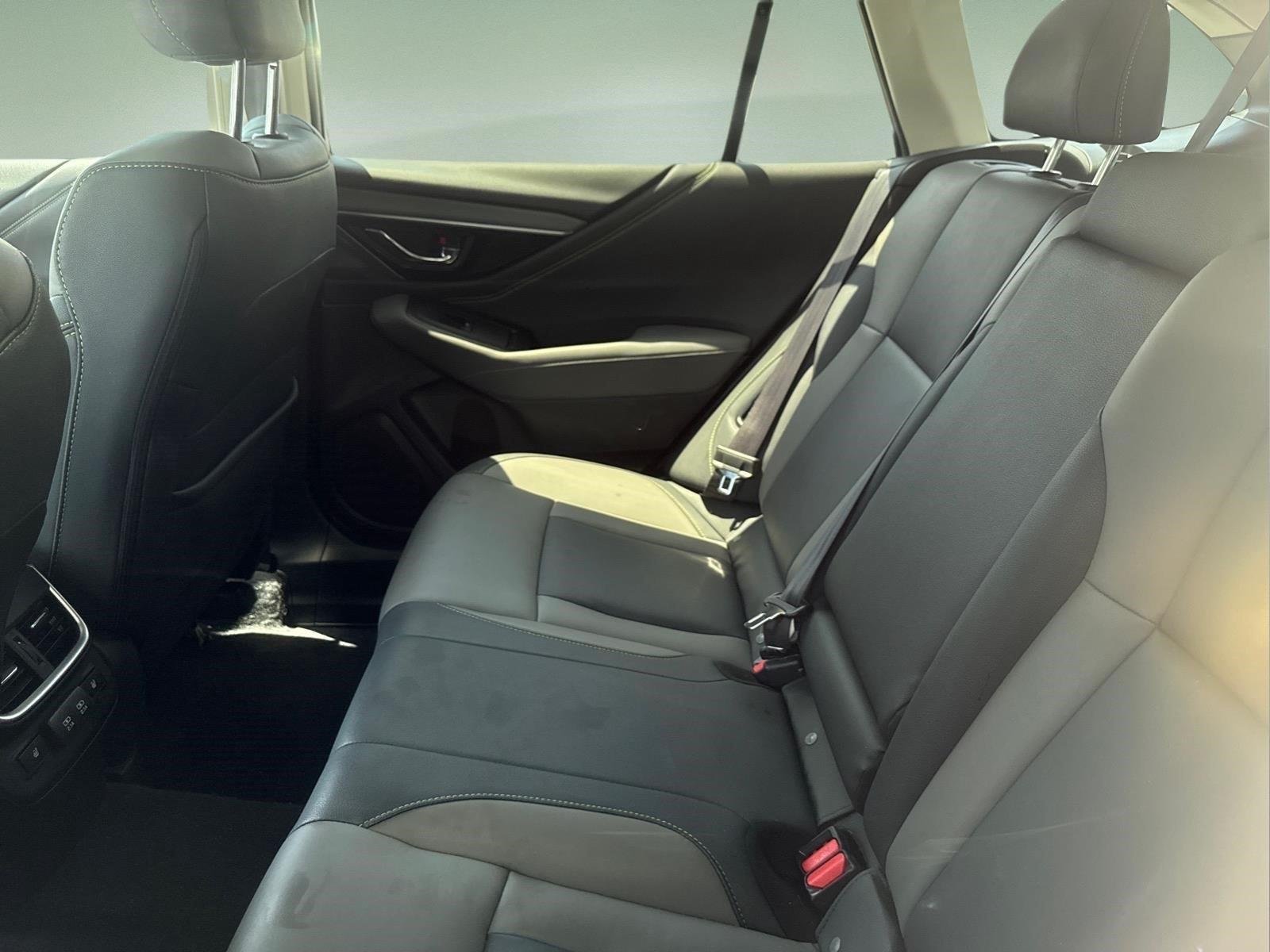 Used 2022 Ice Silver Metallic Subaru Onyx Edition XT image 6