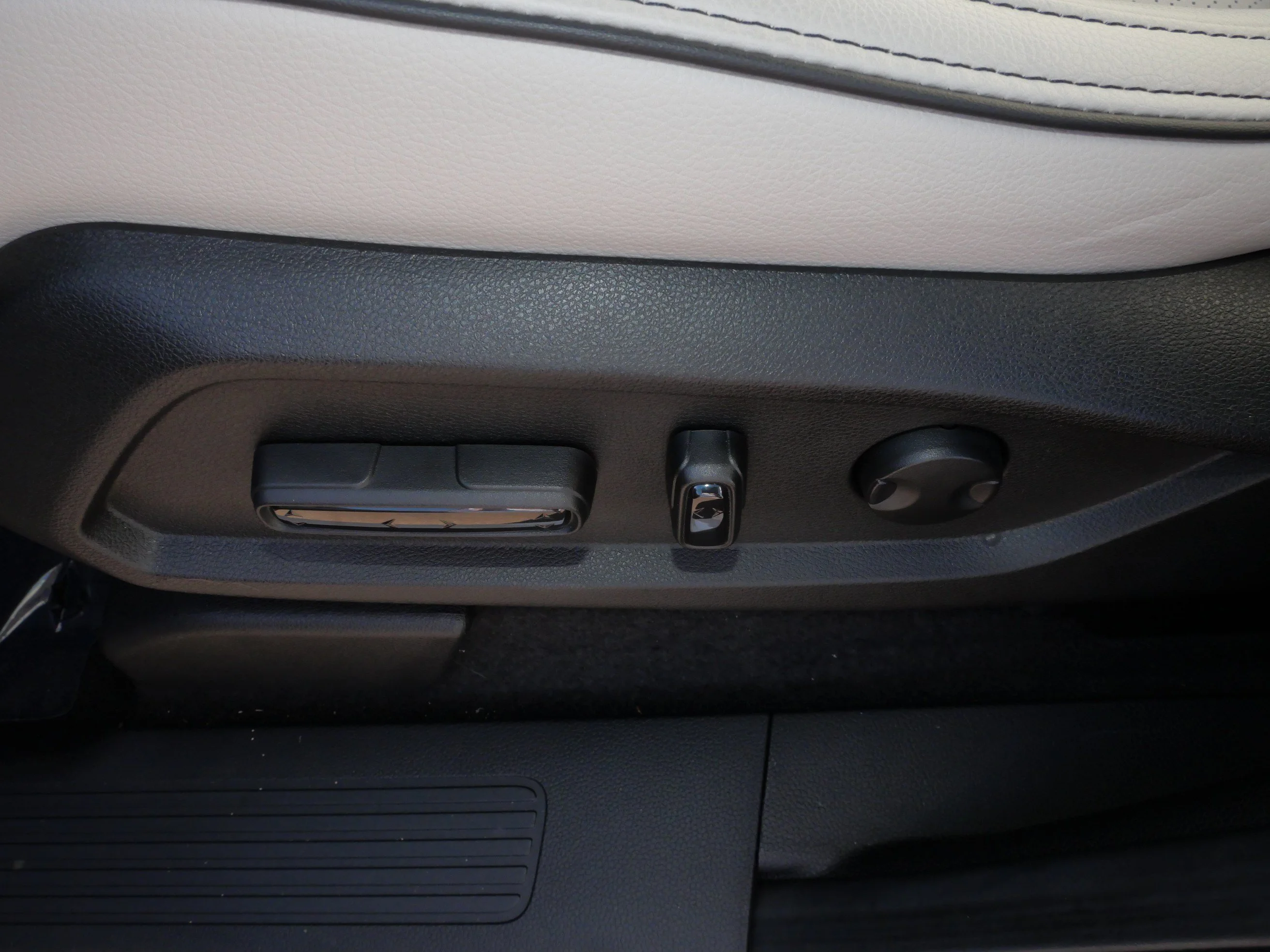 2026 Honda Pilot Elite - Photo 20