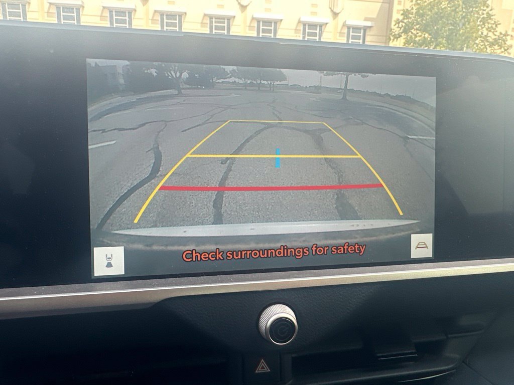 Used 2023  Toyota XLE image 16