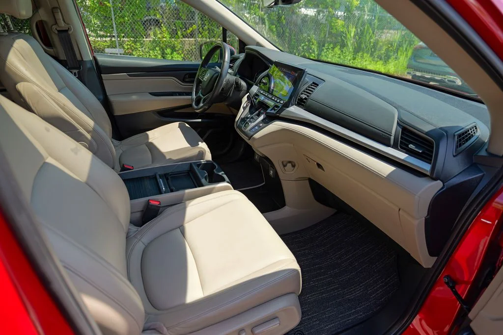 Used 2023 Red Honda EX-L image 35