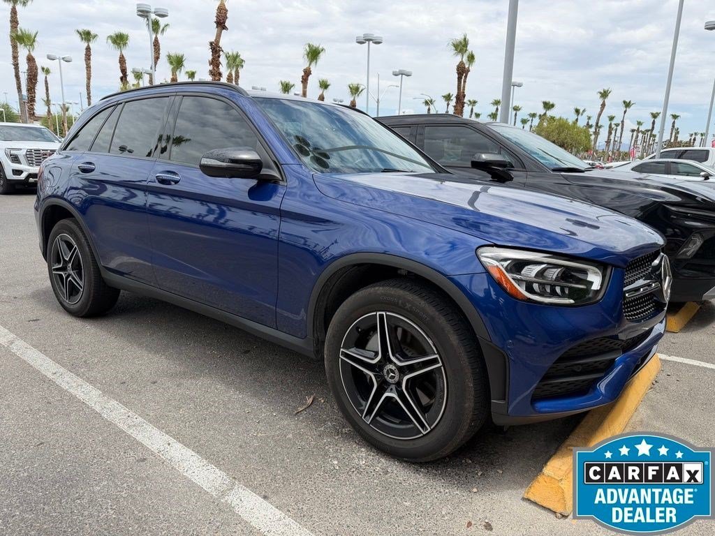 Used 2021 Brilliant Blue Metallic Mercedes-Benz GLC 300 image 3