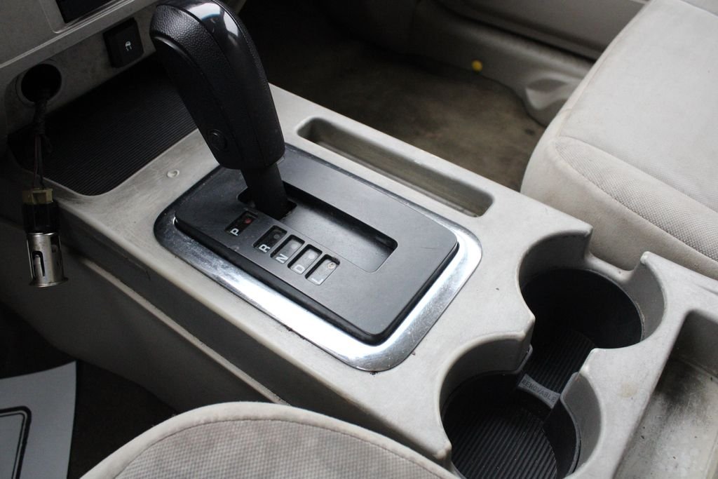 Used 2010 Black Ford XLT image 15