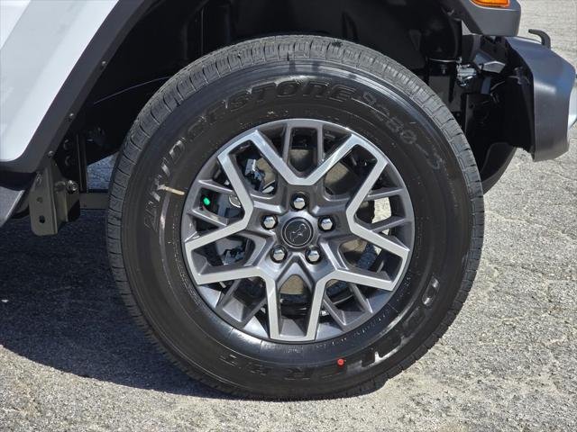 2026 Jeep Wrangler 4-Door Sahara - Photo 17