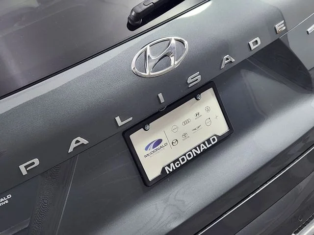 Used 2022 Gray Hyundai Calligraphy image 9