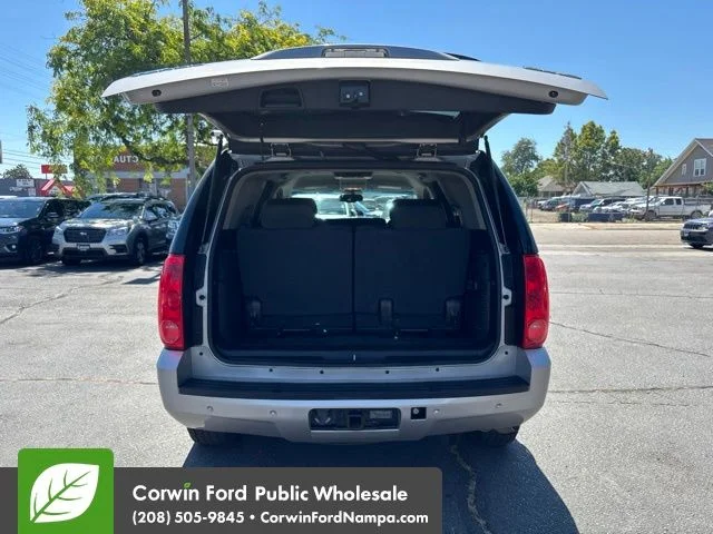 Used 2008 Silver GMC SLE image 29
