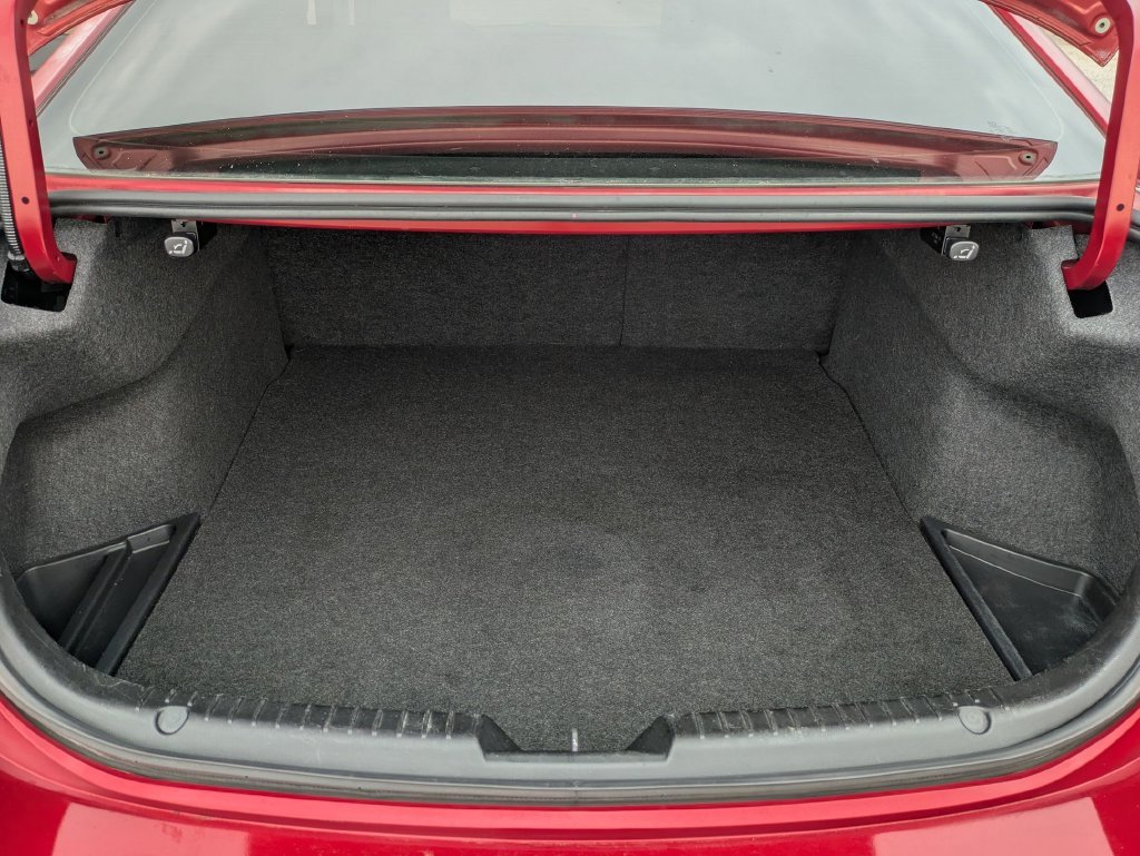 Used 2015 Red Mazda i Touring image 25