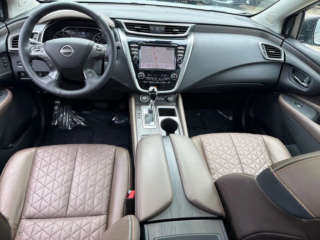 Used 2024 Gray Nissan Platinum image 15