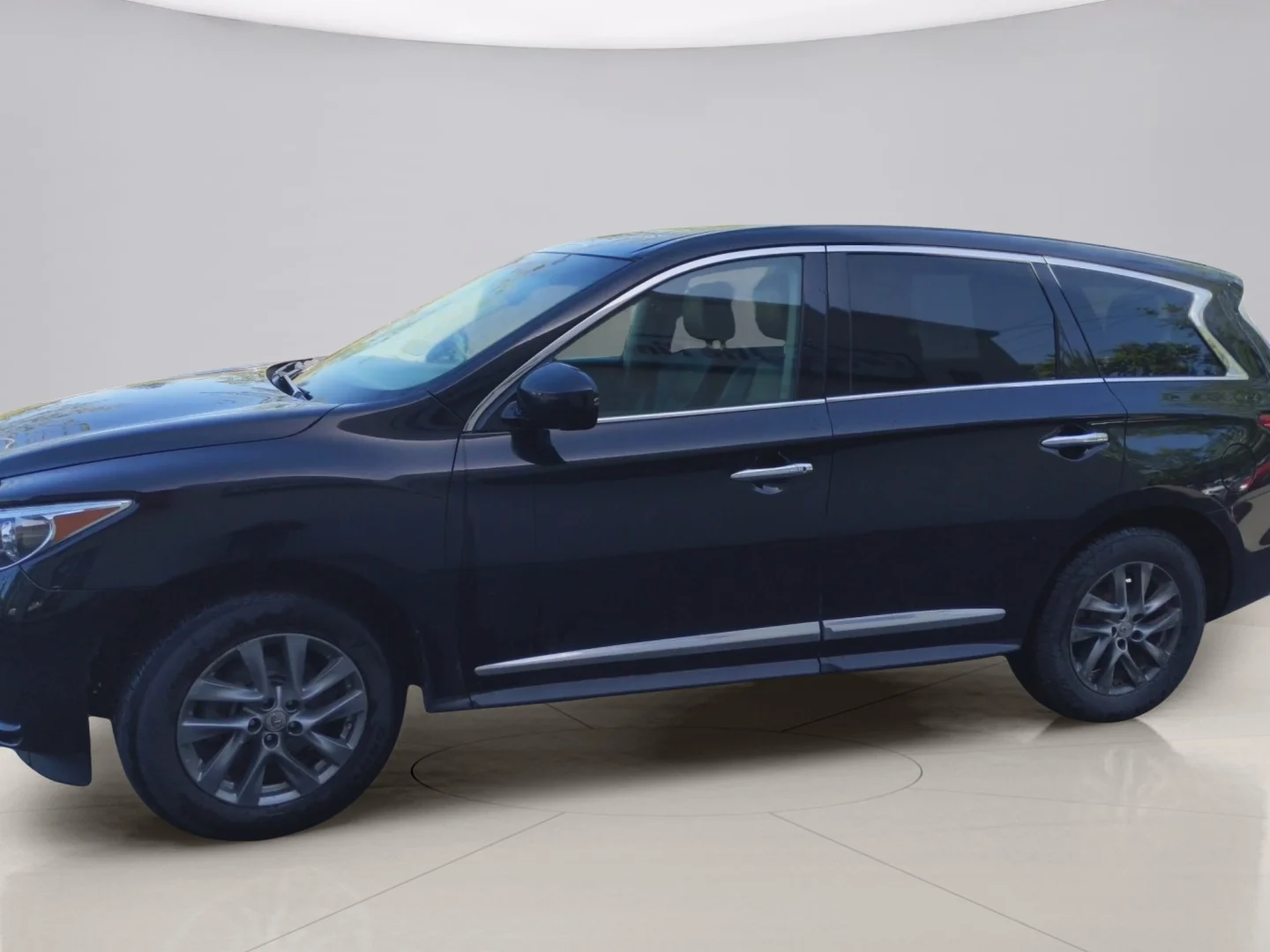 Used 2013 Black INFINITI AWD image 2