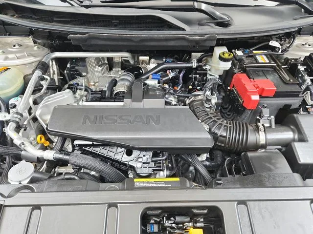 Used 2026 Gold Nissan Platinum image 17