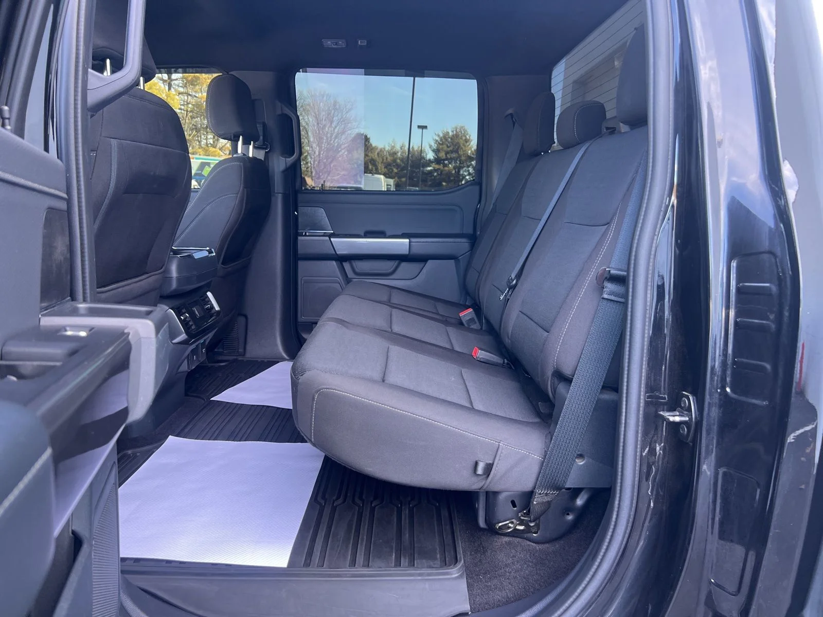 Used 2022 Black Metallic Ford XLT image 26