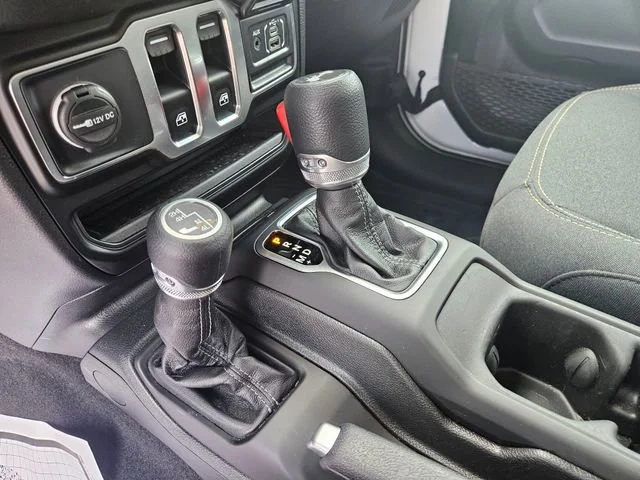 Used 2025 White Jeep Sport S image 24