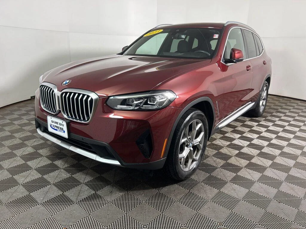 Used 2023 Aventurin Red Metallic BMW xDrive30i image 13