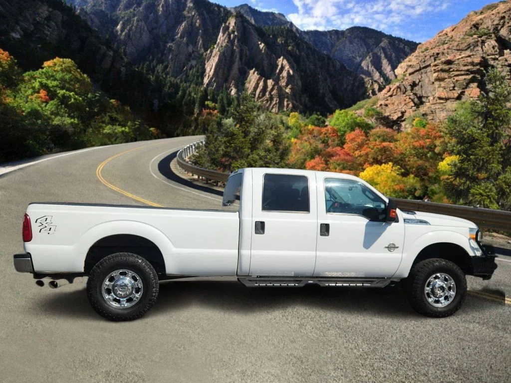 Used 2016 White Ford XLT image 2