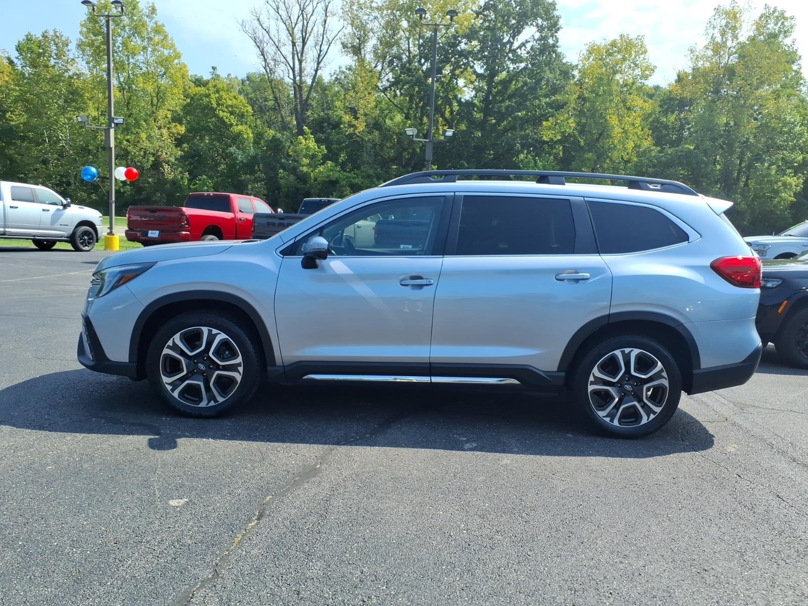 Used 2023 Ice Silver Metallic Subaru Limited 7-Passenger image 4