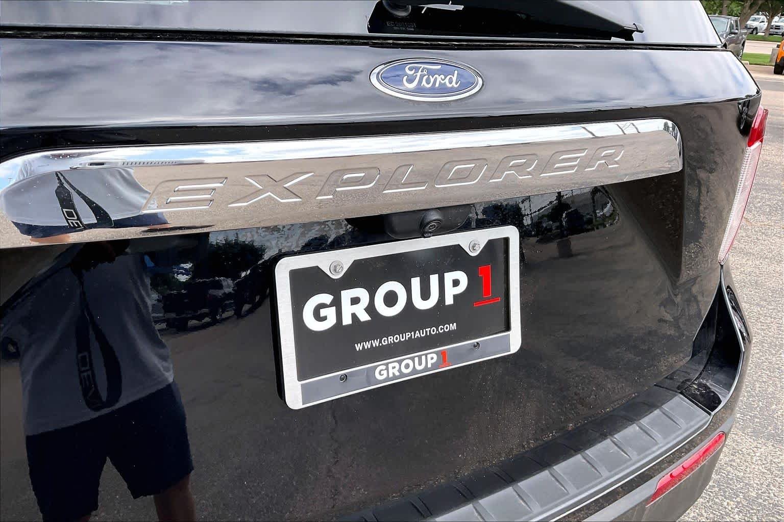 Used 2022 Agate Black Metallic Ford XLT image 10