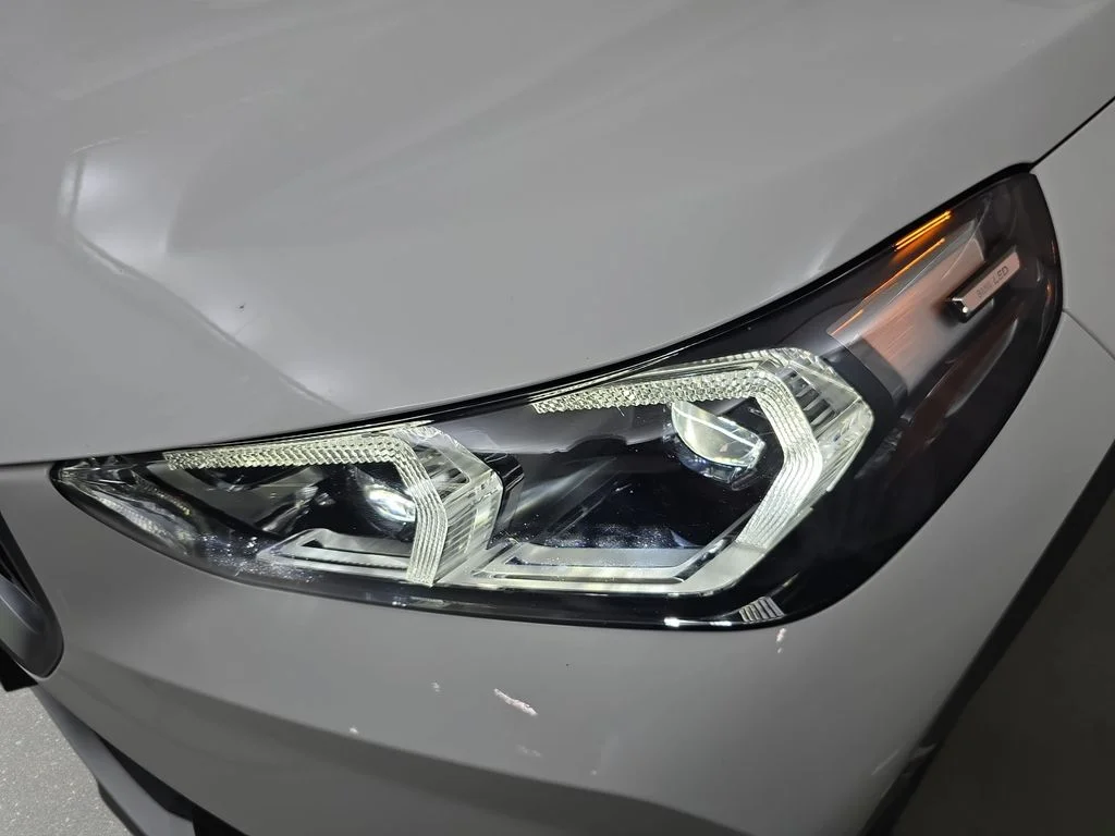 Used 2024 Alpine White BMW xDrive28i image 31
