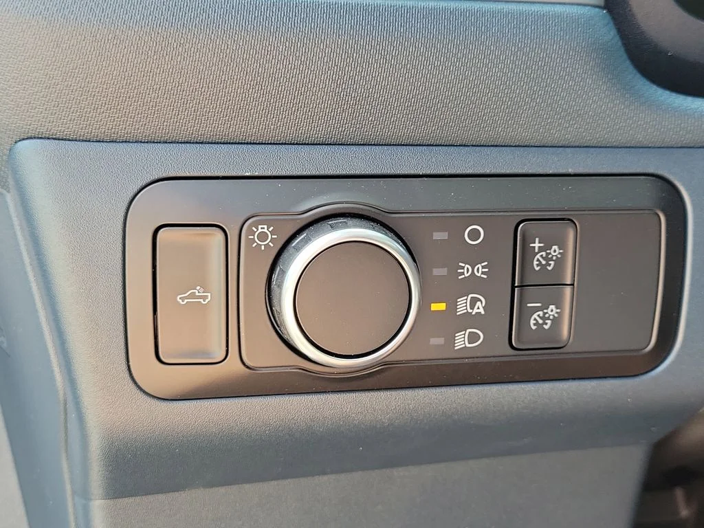 New 2026 Oxford White Ford Lariat® image 31