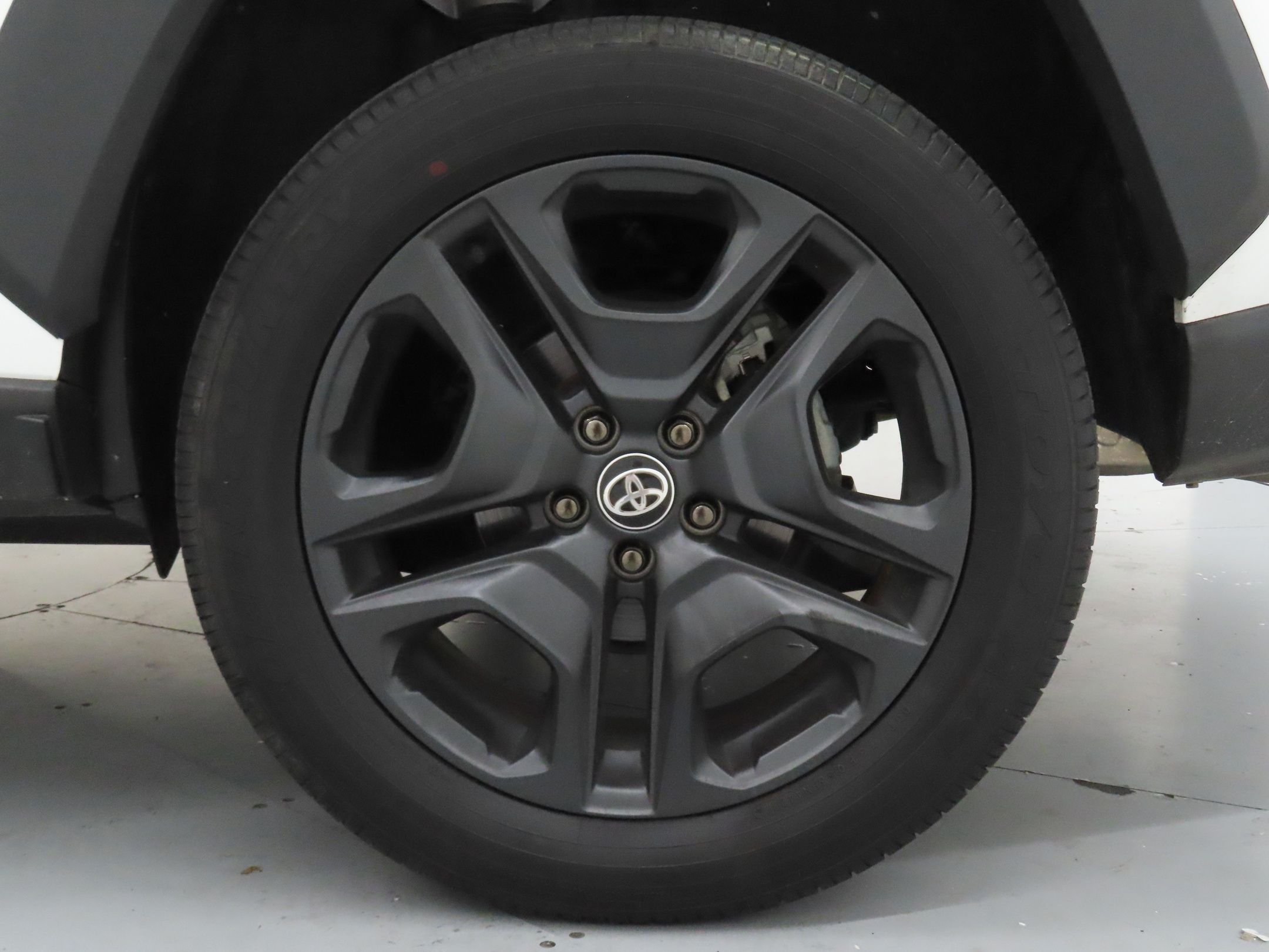 Used 2024 White Toyota Adventure image 27