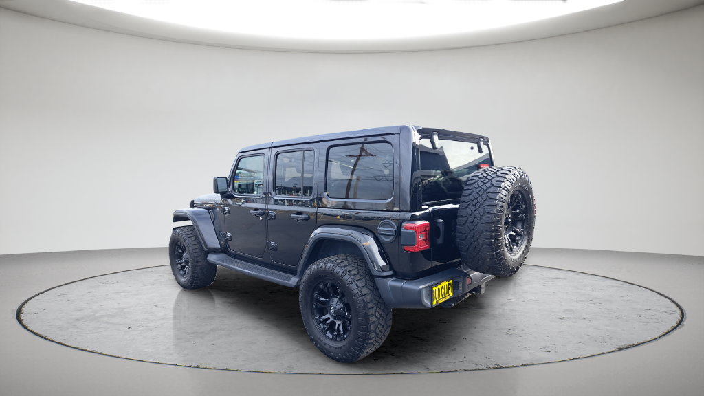 Used 2020 Black Jeep Unlimited Sahara Altitude image 7