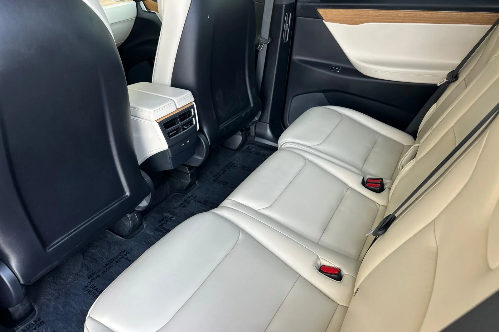 2021 Tesla Model X Long Range Plus - Photo 11